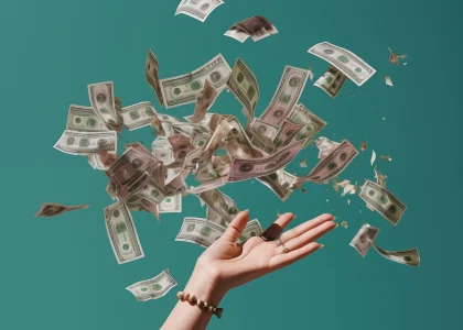 Você já percebeu como algumas pessoas parecem ter um fluxo natural com o dinheiro, enquanto outras vivem em uma montanha-russa financeira?
Ganha, perde. Conquista, sabota. Trabalha demais, mas o resultado nunca é proporcional ao esforço.
